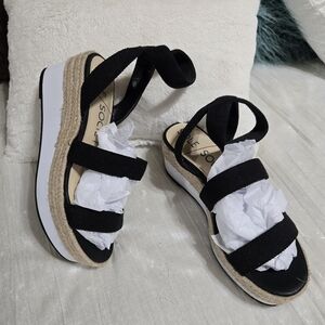 Women's Black Strappy Sandals By Sole Society Size 7.5